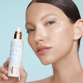 CHARLOTTE’S HYDRATING REVIVAL SET HUDVÅRDSKIT
