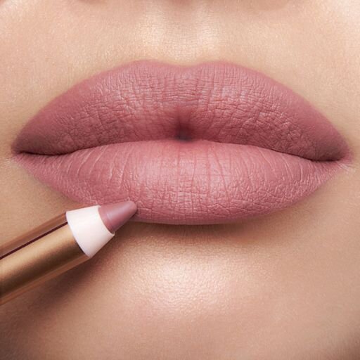 JUICY, PLUMPER-LOOKING LIPS KIT Läppkit