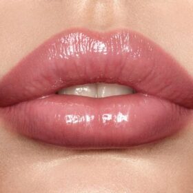 Pillow Talk LUSCIOUS LIP SLICK MAGISKA RABATTER